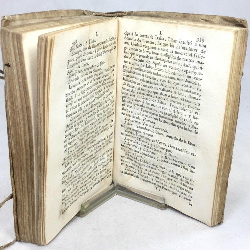 DICCIONARIO ABREVIADO DE LA FABULA